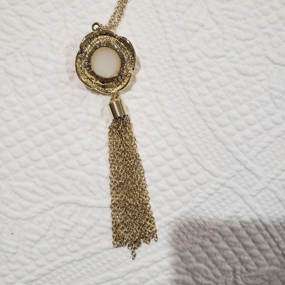Monet goldtone Necklace - Picture 3 of 4